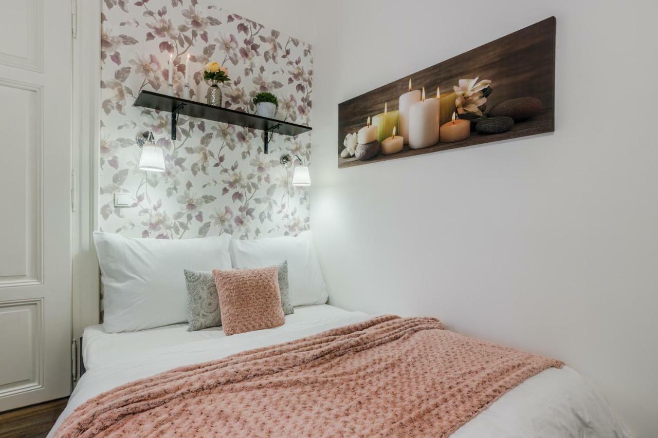 Prague Apt Near Charles Bridge By Michal&Friends Exteriér fotografie