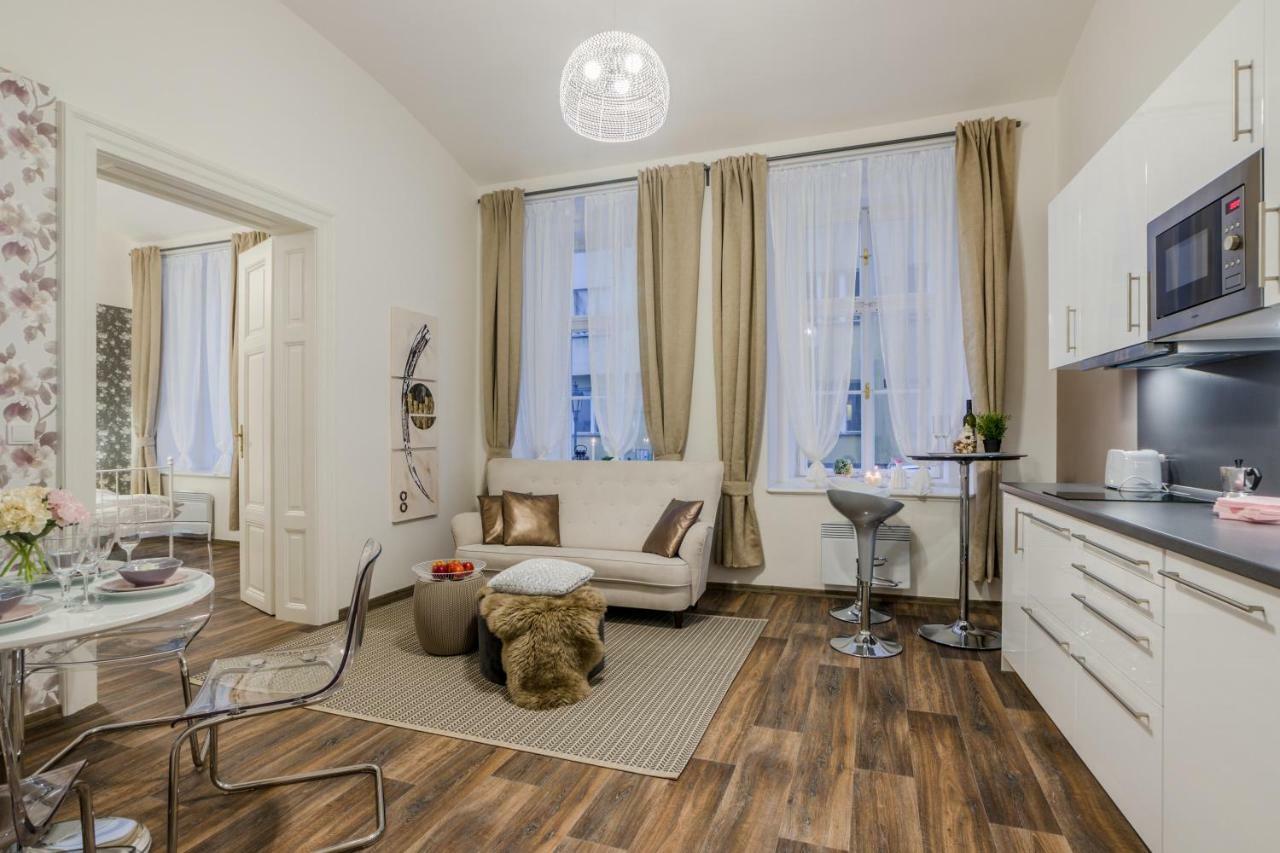Prague Apt Near Charles Bridge By Michal&Friends Exteriér fotografie