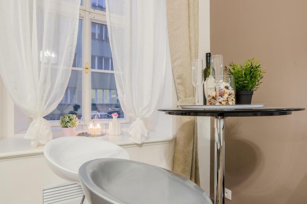 Prague Apt Near Charles Bridge By Michal&Friends Exteriér fotografie